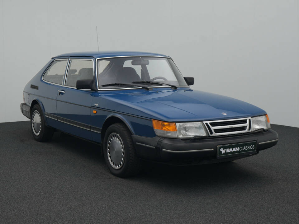 Imagen 2/37 de Saab 900 (1990)