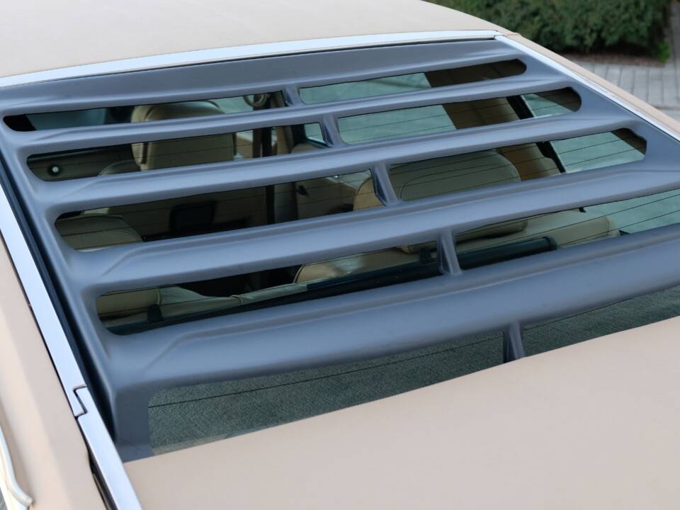 Image 21/69 of Citroën CX 25 Prestige (1984)