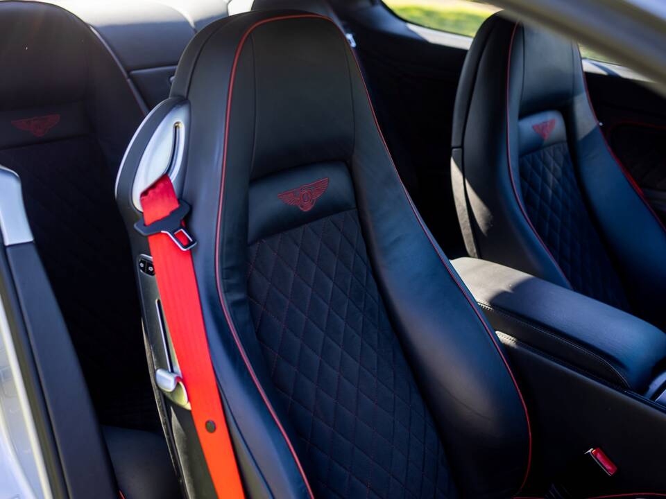Image 6/46 of Bentley Continental Supersports (2010)