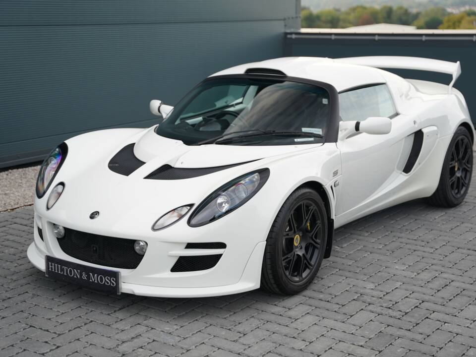 Image 11/50 of Lotus Exige S 240 (2010)