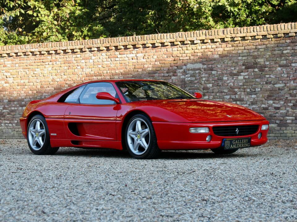 Image 34/50 de Ferrari F 355 Berlinetta (1996)