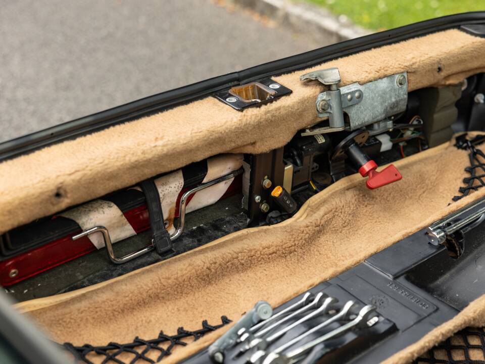 Bild 25/69 von Porsche 928 S4 (1989)