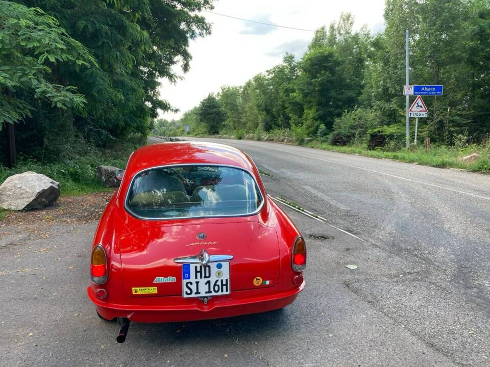 Image 8/11 de Alfa Romeo Giulietta Sprint (1959)