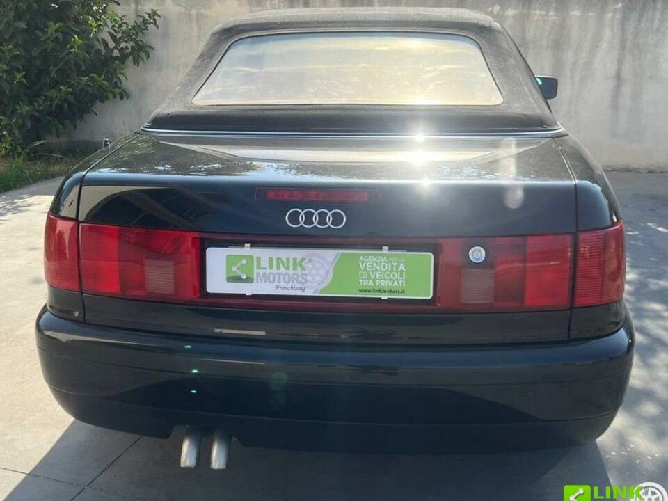 Image 4/10 de Audi Cabriolet 1.9 TDI (1998)