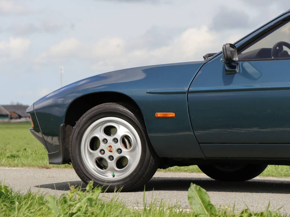 Bild 39/48 von Porsche 928 (1978)