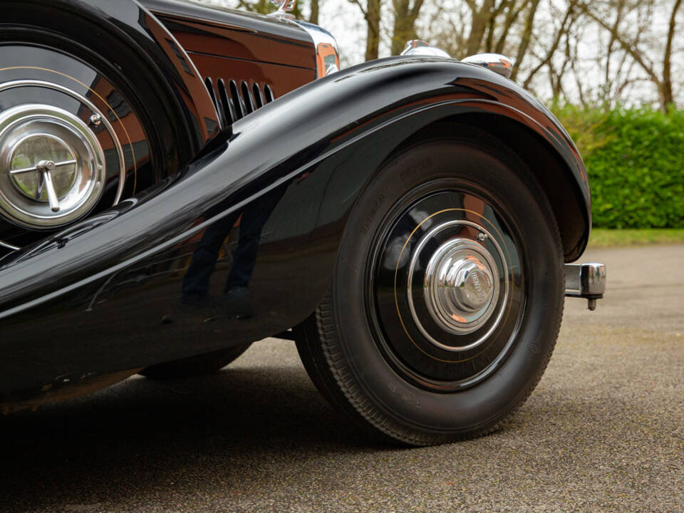 Image 32/50 of Bentley 4 1&#x2F;4 Litre (1938)