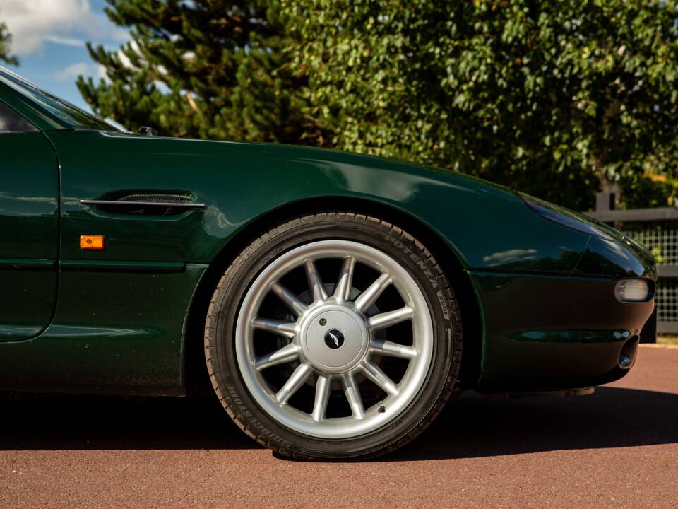 Bild 32/43 von Aston Martin DB 7 (1998)