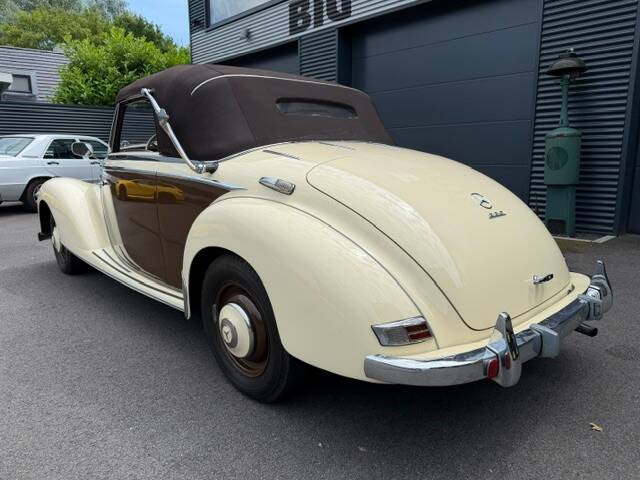 Immagine 5/22 di Mercedes-Benz 220 Cabriolet A (1954)