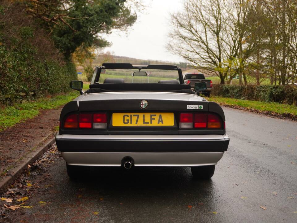 Bild 5/19 von Alfa Romeo 1.6 Spider (1990)