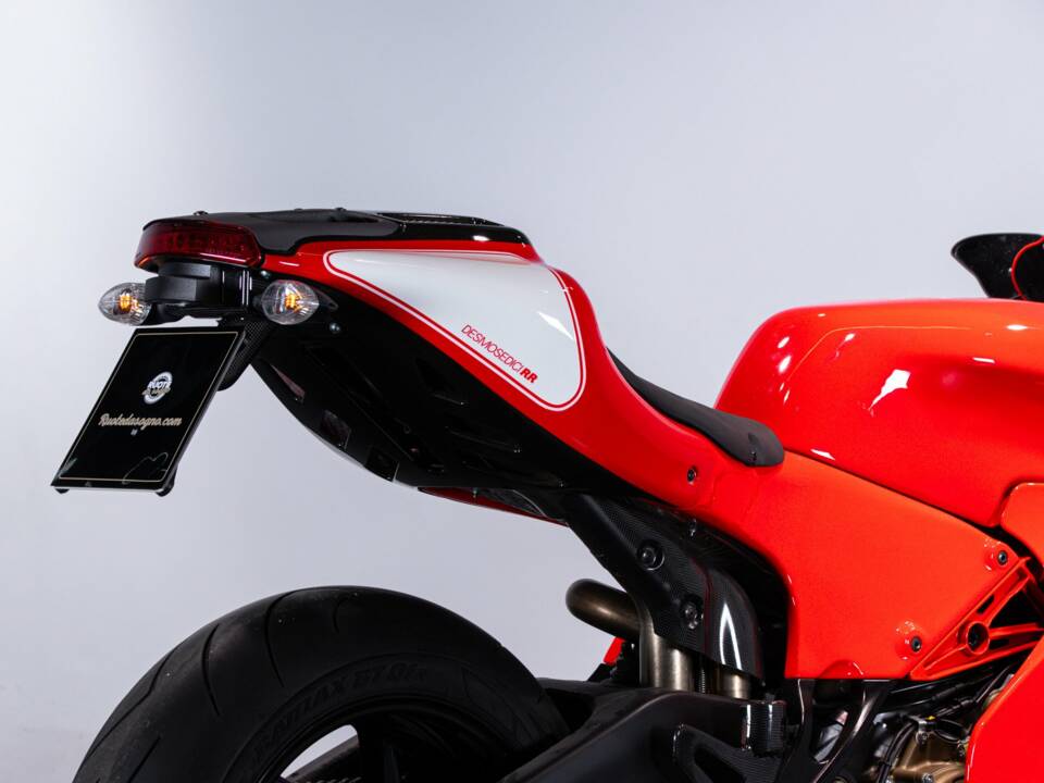 Image 17/50 of Ducati DUMMY (2008)