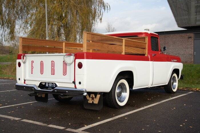 Image 2/7 of Ford F-100 Panel Van (1960)