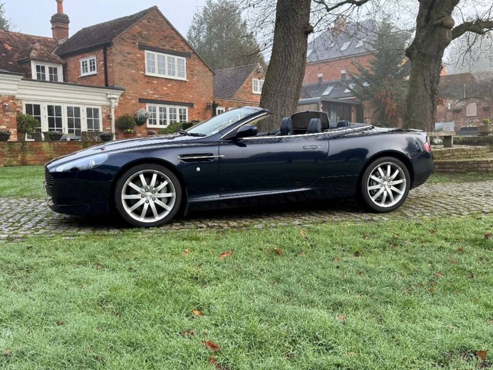 Image 11/48 of Aston Martin DB 9 Volante (2007)