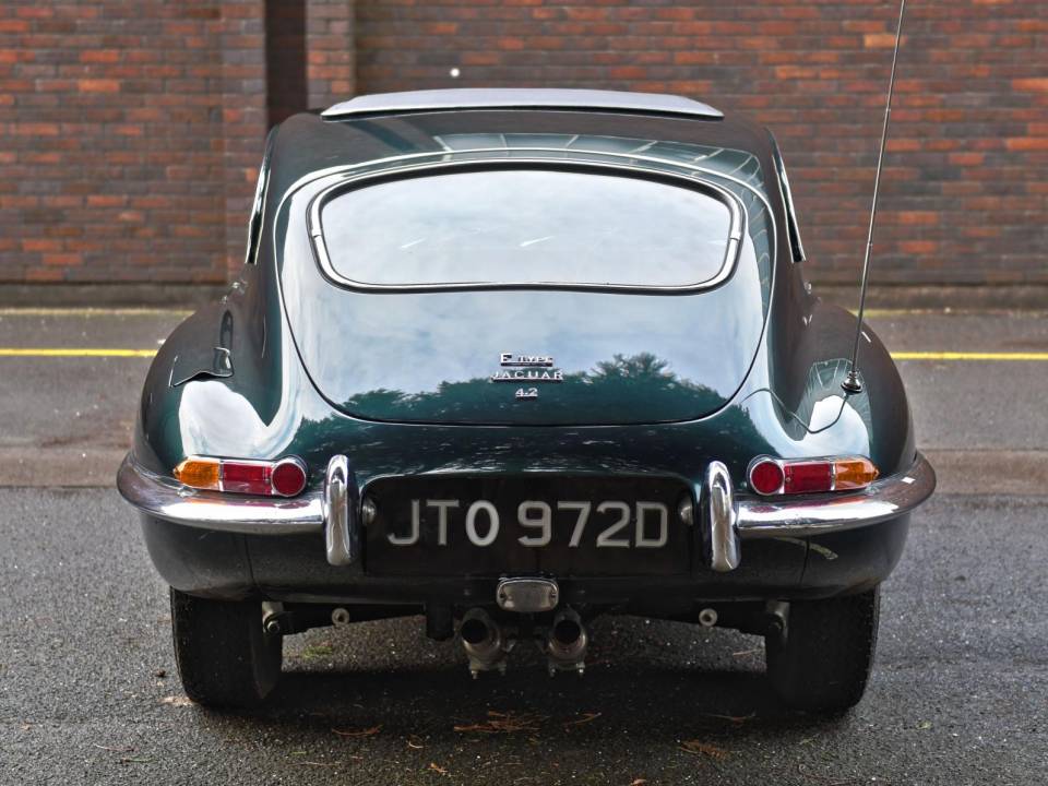 Bild 4/50 von Jaguar Type E (2+2) (1966)