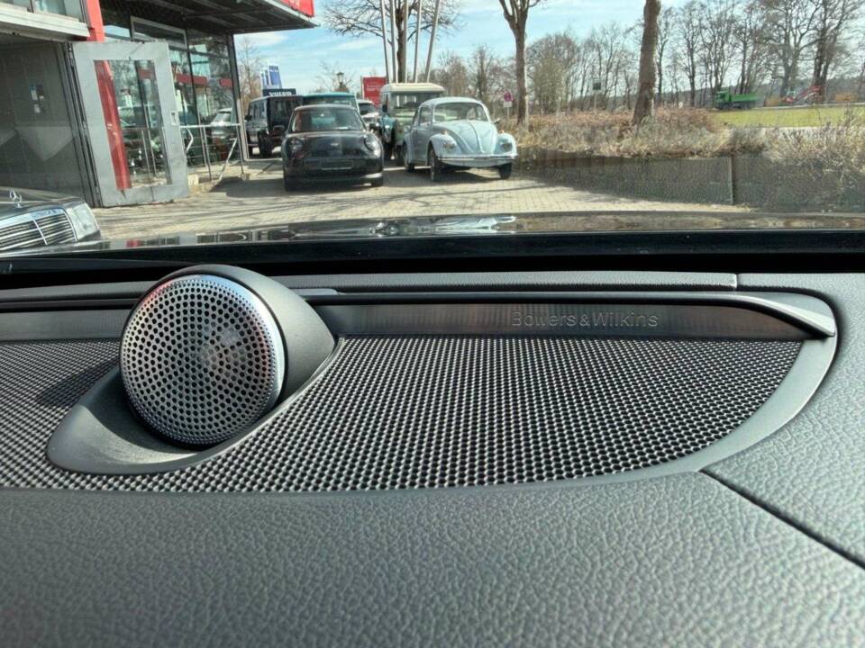 Bild 17/27 von Volvo S90 T8 (2018)