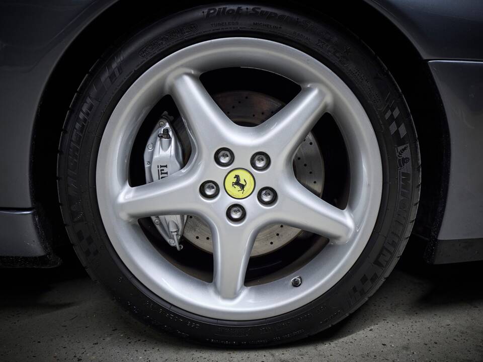 Bild 49/98 von Ferrari 550 Maranello (1998)