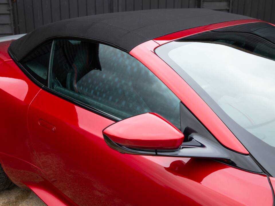 Immagine 31/84 di Aston Martin DBS 770 Ultimate Volante (2023)