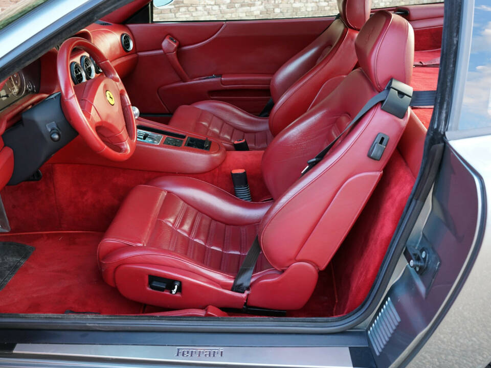 Afbeelding 3/50 van Ferrari 550 Maranello (1997)