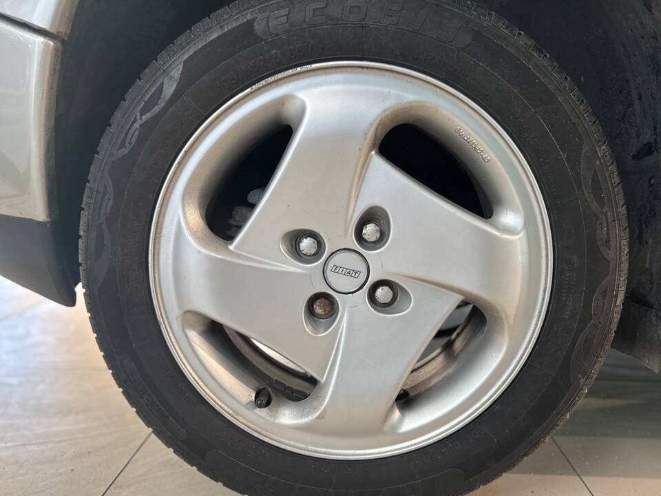 Immagine 5/21 di FIAT Coupé 1.8 16V (1997)