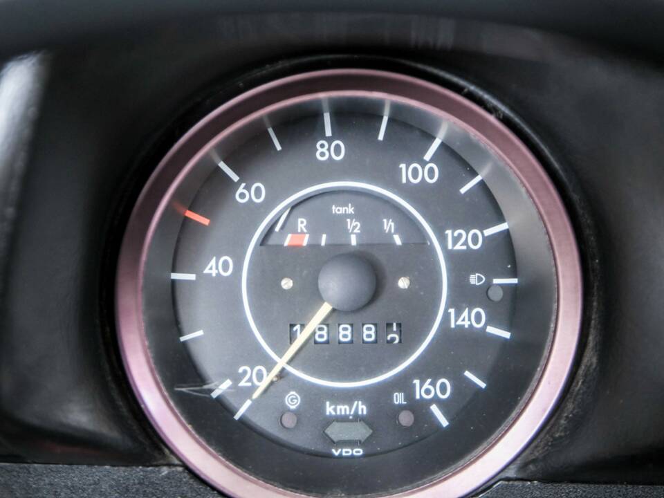 Bild 24/50 von Volkswagen Käfer 1303 LS (1974)