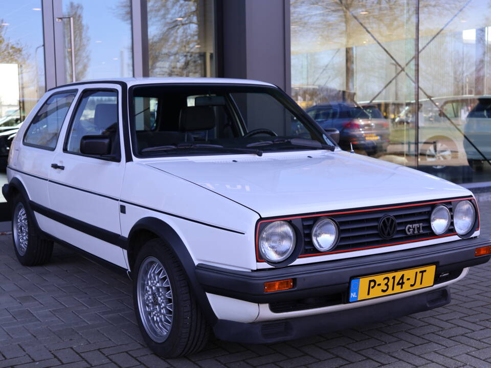 Bild 8/16 von Volkswagen Golf II GTi 1.8 (1988)