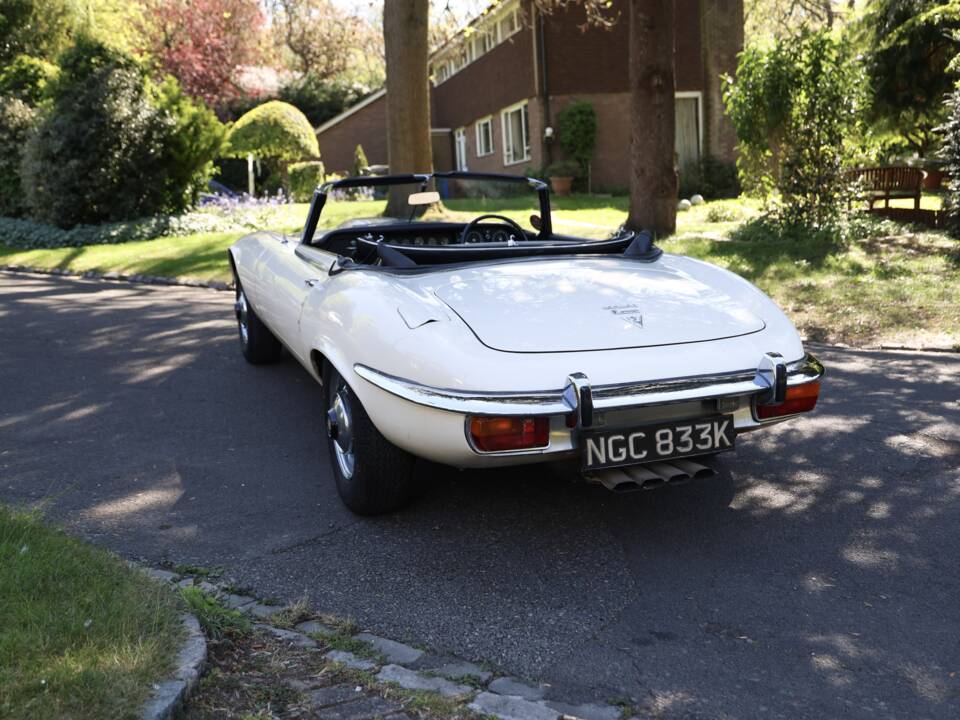 Image 39/50 de Jaguar Type E V12 (1972)