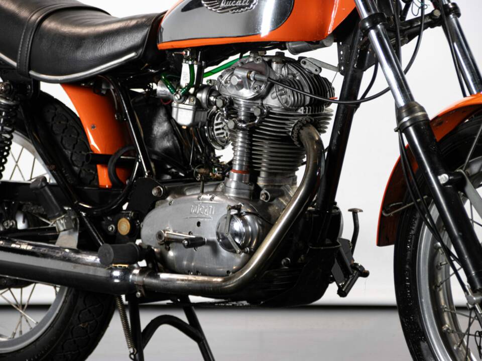 Bild 30/50 von Ducati 350 Scrambler (1974)