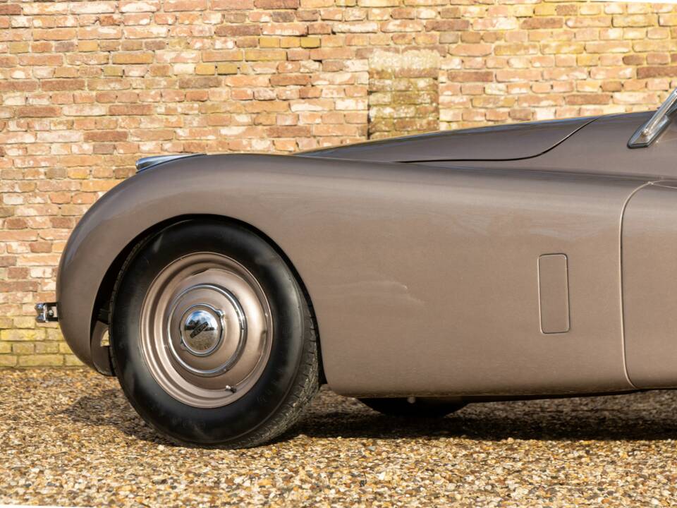 Image 37/50 of Jaguar XK 120 OTS (1952)