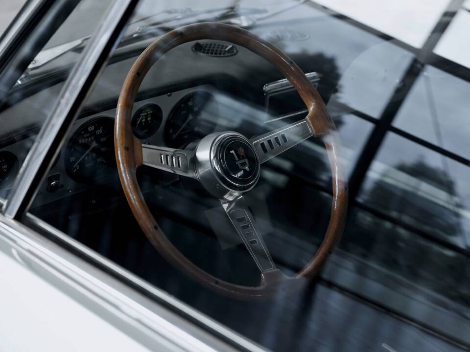 Bild 26/50 von FIAT 850 Racer Convertibile Bertone (1970)