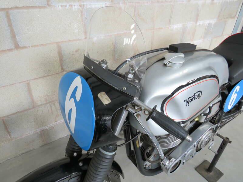 Immagine 6/50 di Norton Manx 40M (1956)