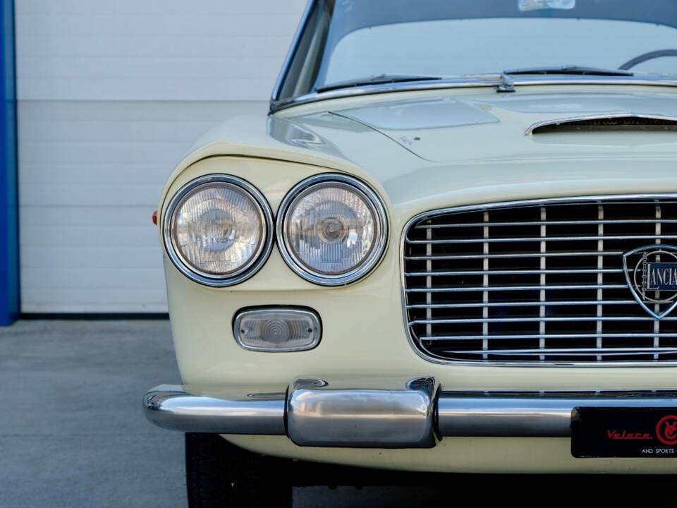 Imagen 12/40 de Lancia Flaminia GT Touring (1961)