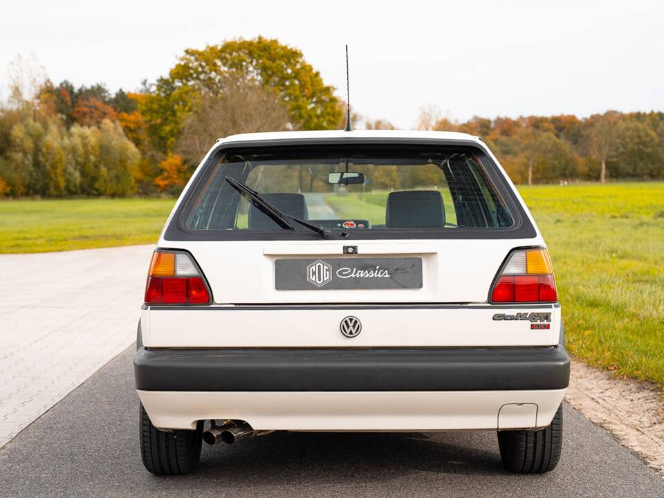 Image 7/48 de Volkswagen Golf Mk II GTi 16V 1.8 (1990)