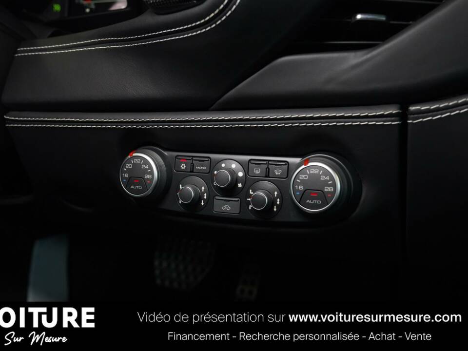 Image 27/50 of Ferrari 488 GTB (2015)