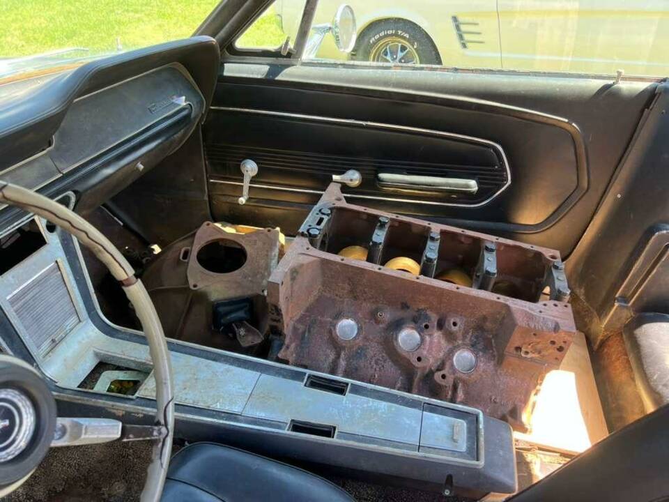 Image 21/50 of Ford Mustang GT 390 (1967)