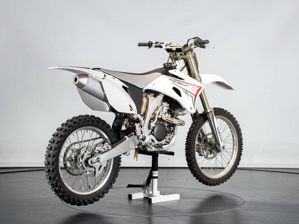 Image 4/50 de Yamaha DUMMY (2008)