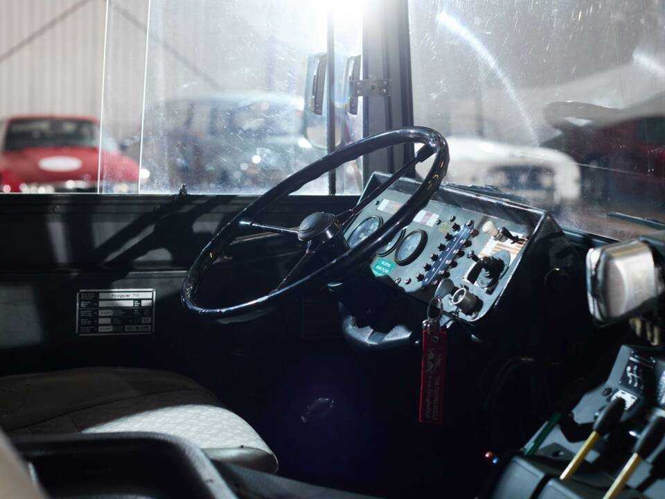 Image 53/68 of Steyr-Puch Pinzgauer 710 K (1973)