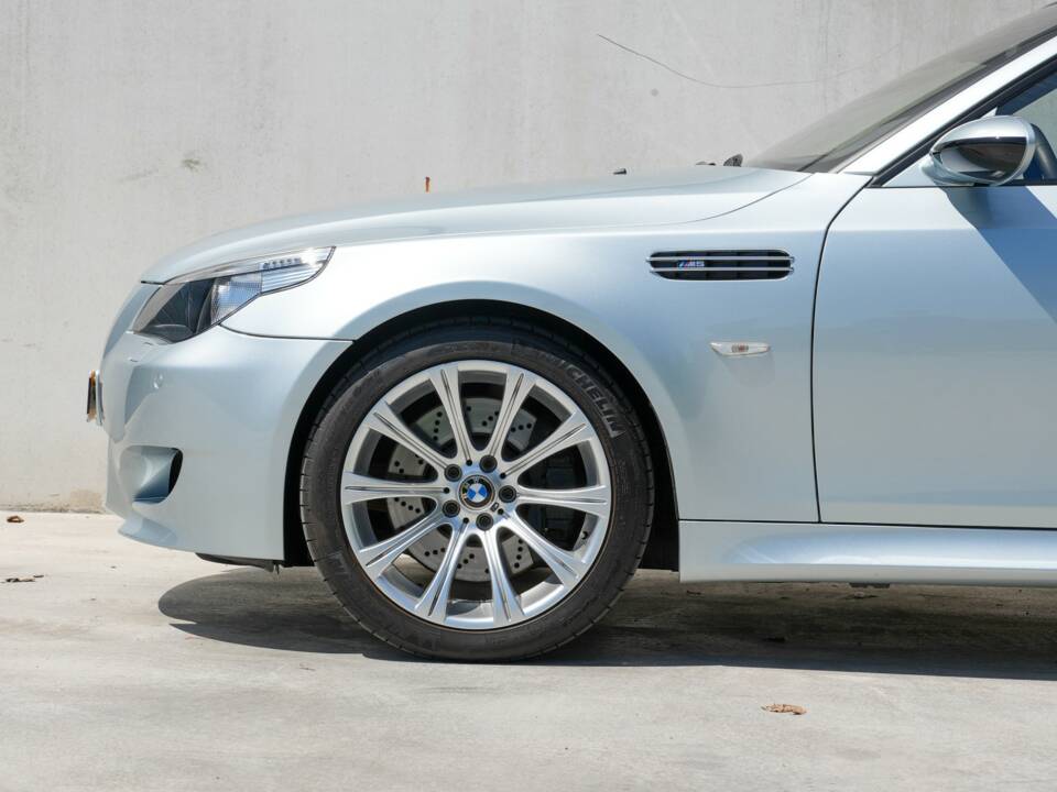 Bild 2/46 von BMW M5 (2005)