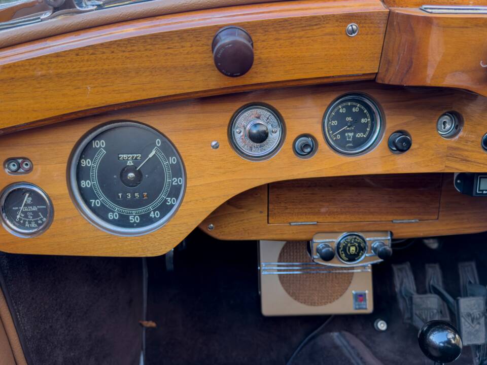 Image 17/21 of Alvis 4.3 Liter Convertible (1938)