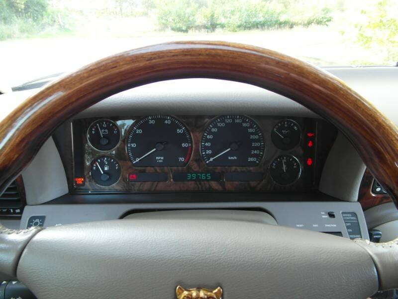 Imagen 75/76 de Jaguar XJ12 6.0 (1995)