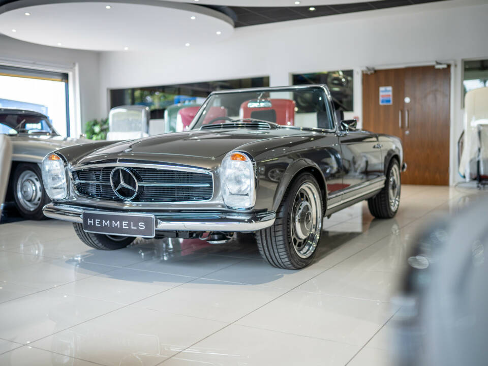 Bild 8/12 von Mercedes-Benz 280 SL (1968)