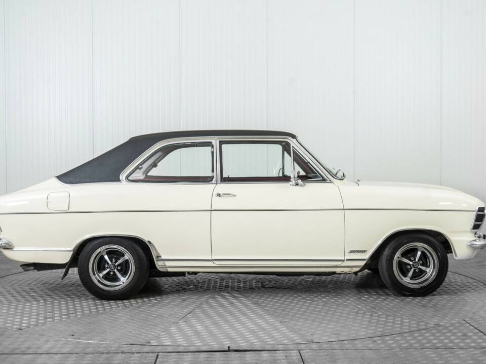 Image 10/50 of Opel Olympia 1700 S (1968)