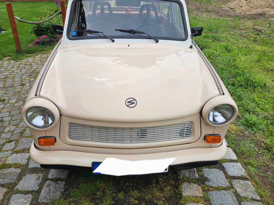 Image 2/18 of Trabant 601 Universal (1987)
