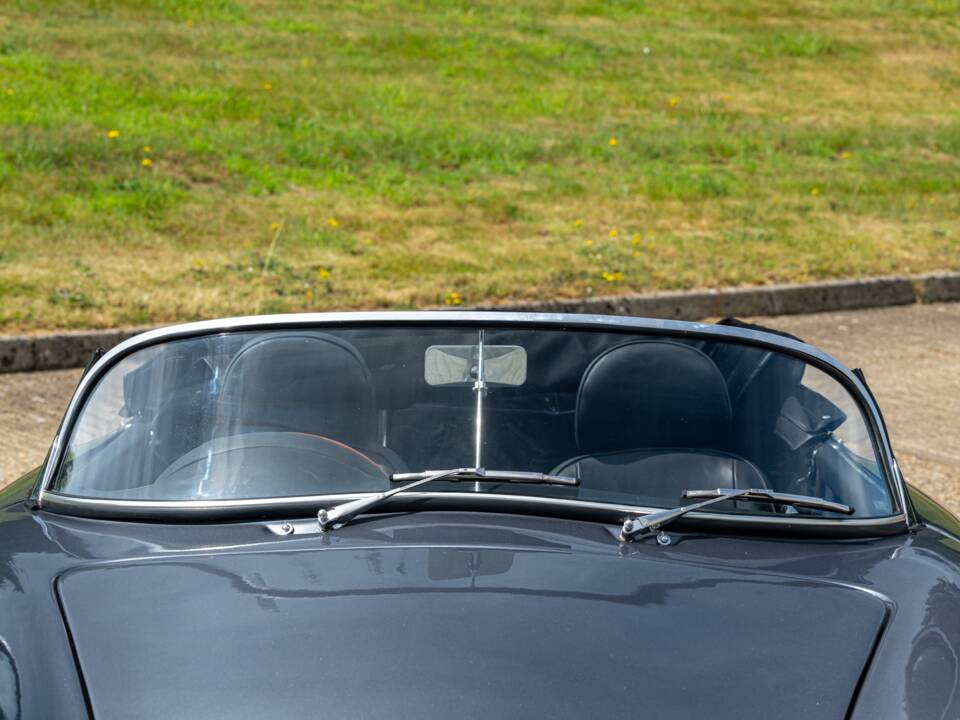 Image 18/50 of Chesil Speedster 2 (1970)