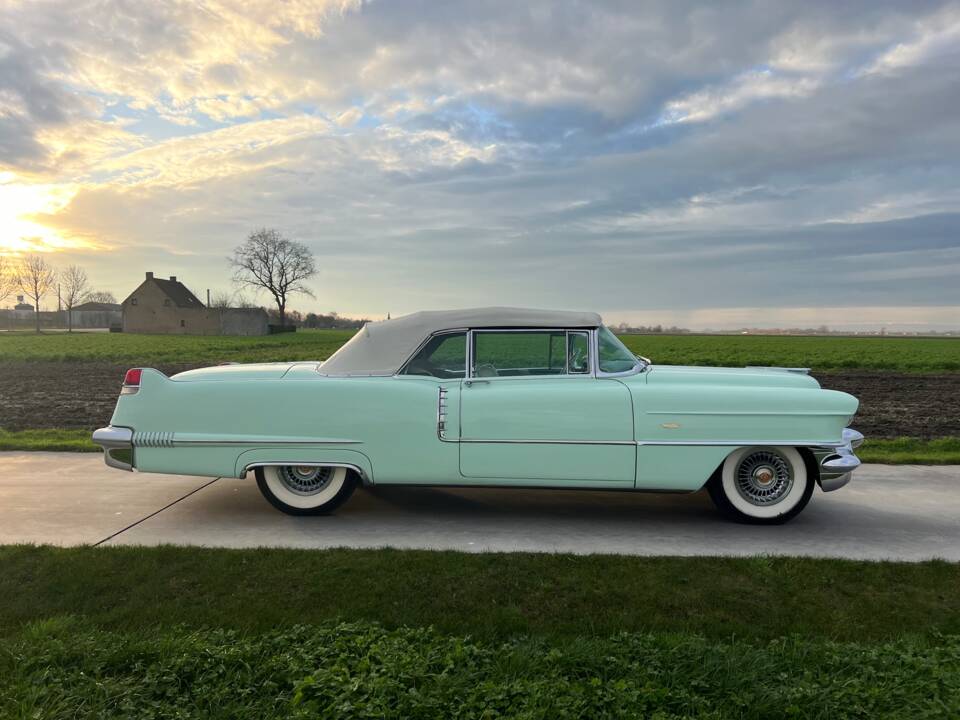 Image 6/83 of Cadillac 62 Convertible (1956)