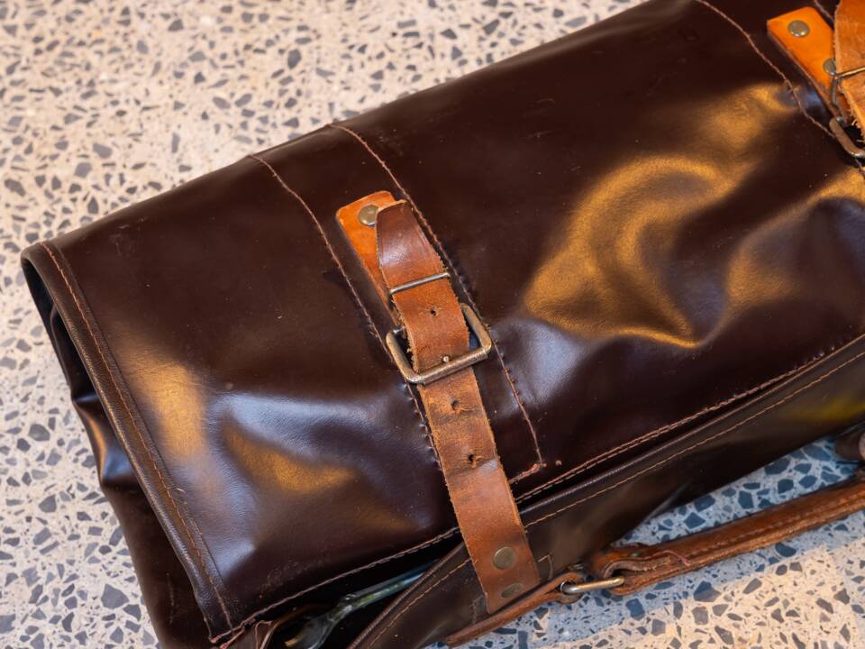 Image 60/74 of Ferrari 365 GTB/4 Daytona (1971)