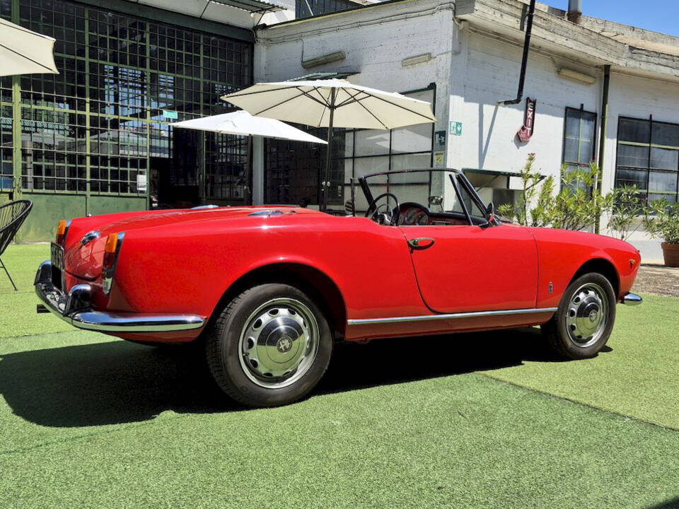 Image 11/71 of Alfa Romeo Giulietta Spider (1961)
