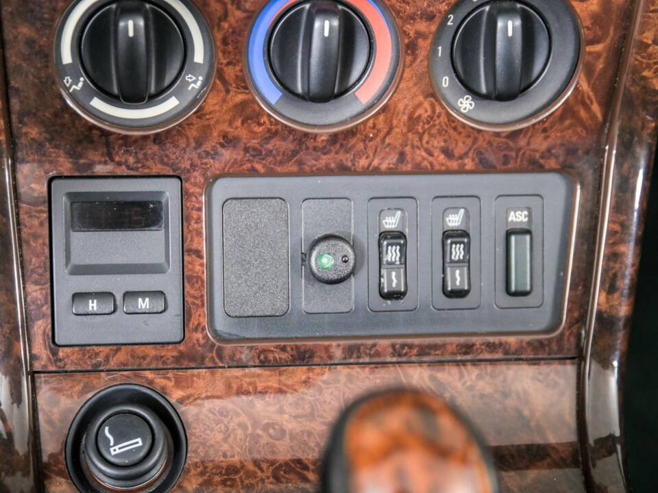 Bild 28/50 von BMW Z3 Roadster 1,8 (1998)