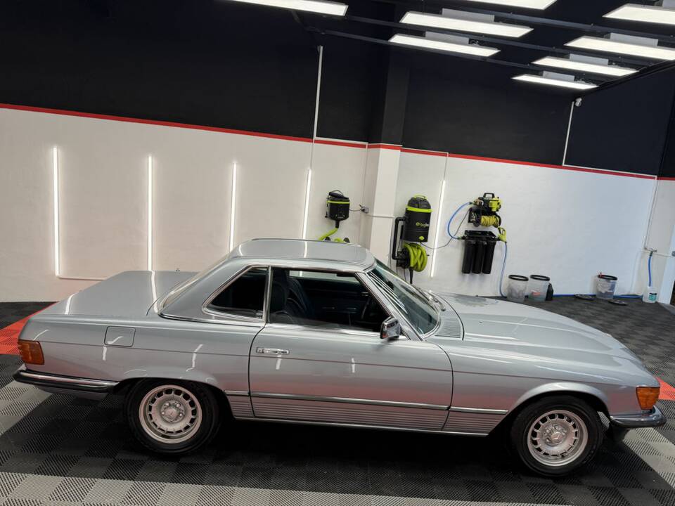 Image 3/8 de Mercedes-Benz 280 SL (1900)