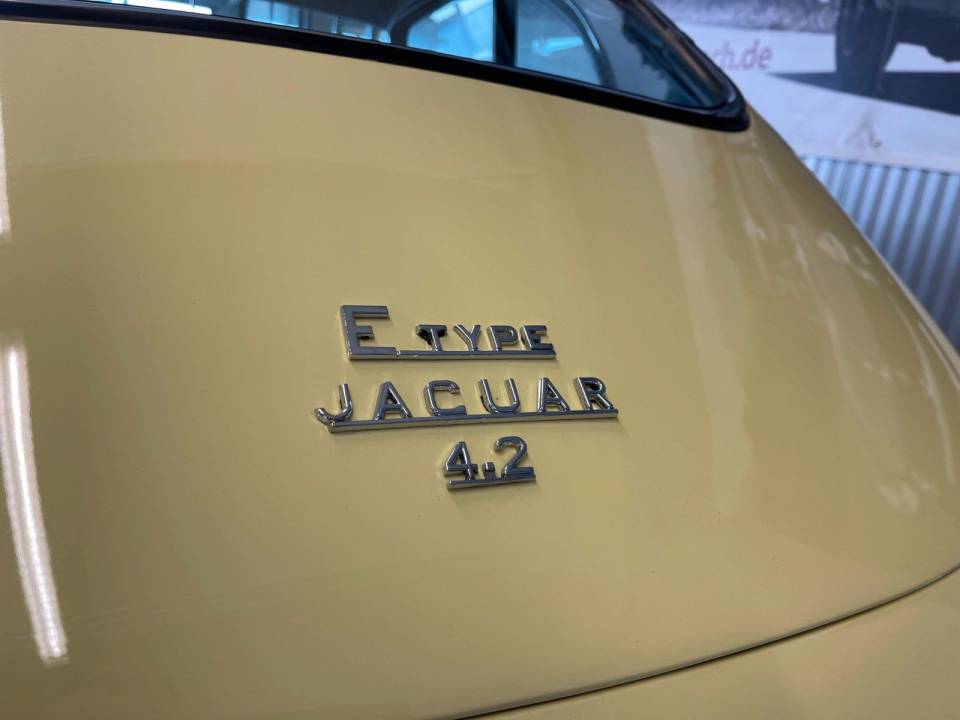 Image 11/15 de Jaguar Type E (2+2) (1966)