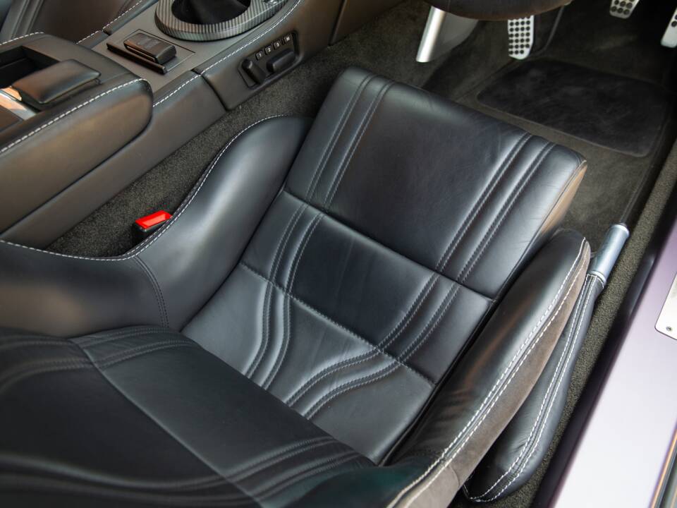 Bild 76/84 von Aston Martin V12 Vantage (2010)