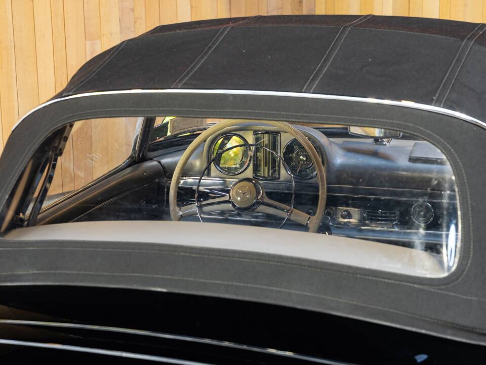 Bild 78/81 von Mercedes-Benz 300 SL Roadster (1959)
